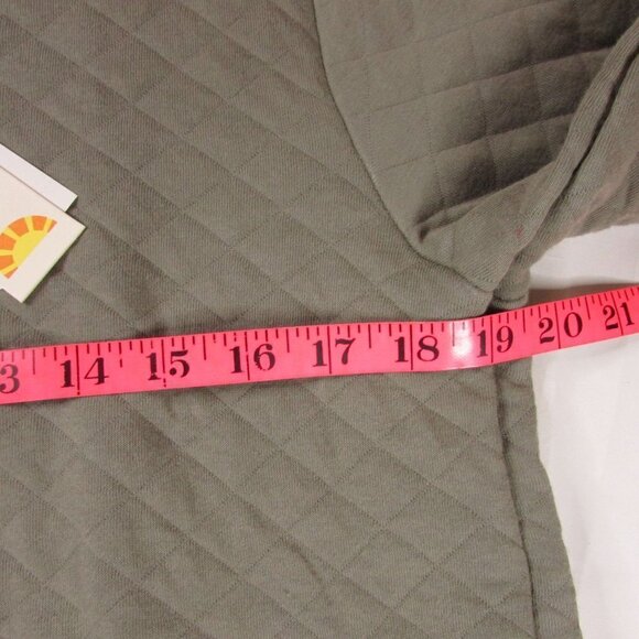 NWT Women's Medium C&C California Dylan Quilted Snap Neck Shirt - Picture 4 of 5